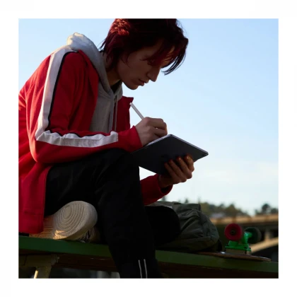 10,9-inčni iPad Air 5 Wi-Fi + Cellular 256GB - Space Grey