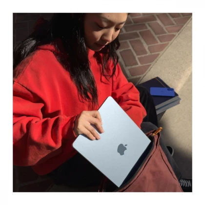 13-inčni MacBook Air M4 sa 10-jezgarnim CPU-om, 10-jezgarnim GPU-om, 24GB objedinjene memorije i 512GB SSD - Silver