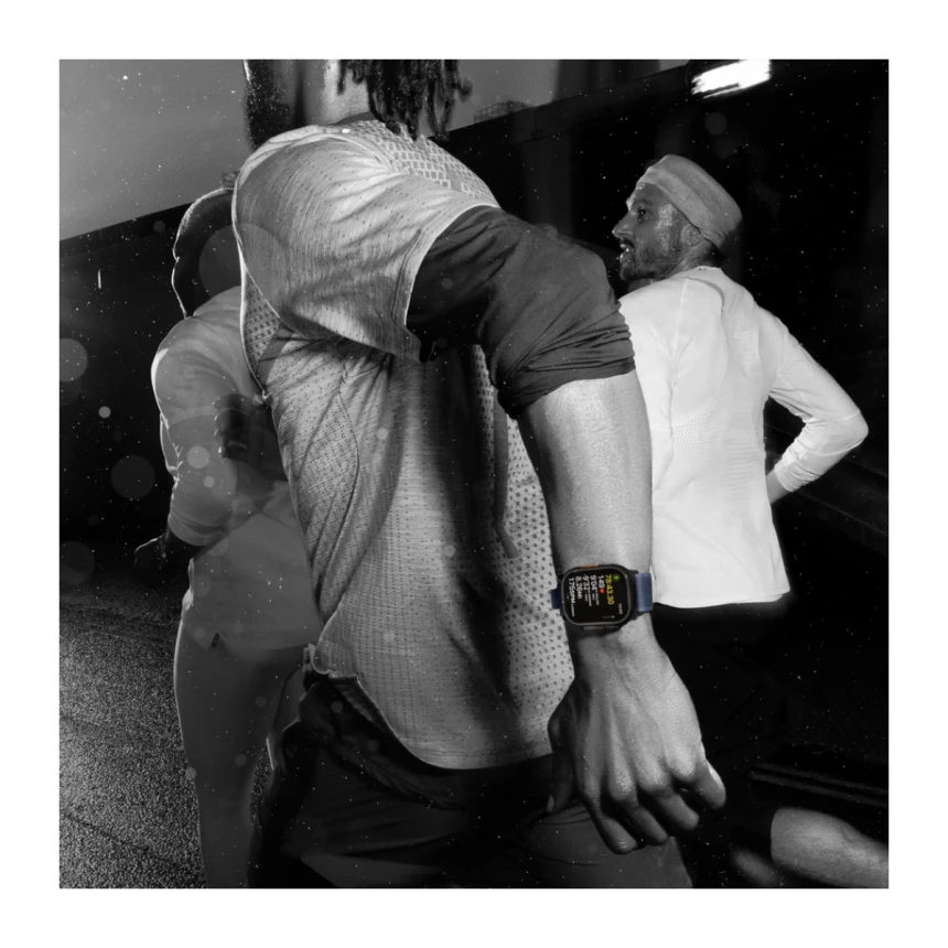 Apple Watch Ultra 2 GPS + Cellular 49mm Natural Titanium Case with Natural Titanium Milanese Loop - Small