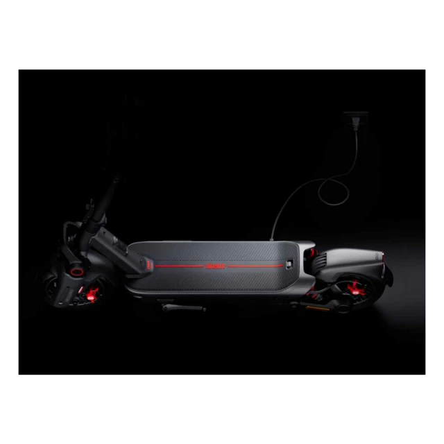 Elekticni trotinet SEGWAY NINEBOT MAX G3 I