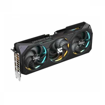 GIGABYTE nVidia GeForce RTX 5070 GAMING 12GB 192bit GV-N5070GAMING OC-12GD rev 1.0 grafička karta