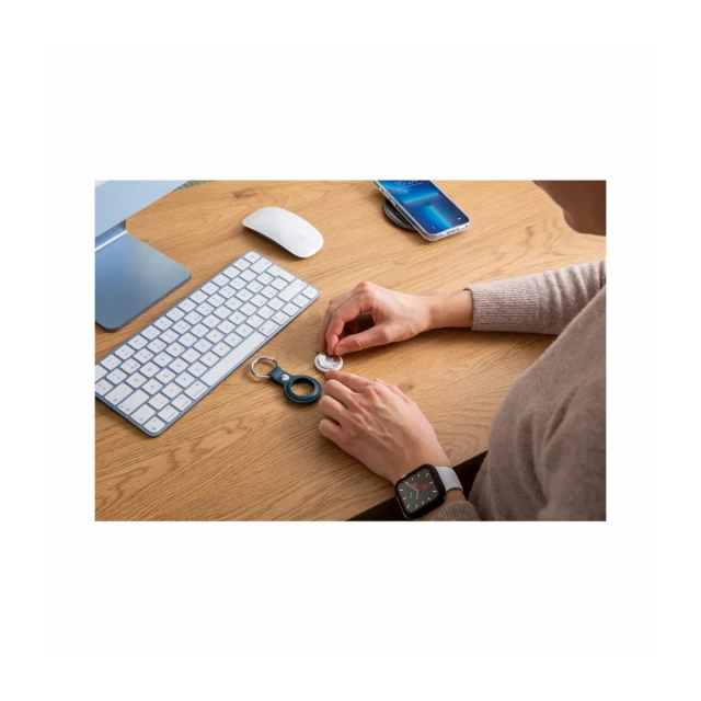 iStyle Leather Case for AirTag - black