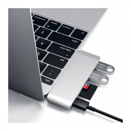 Satechi Type-C Pass USB Hub - Silver